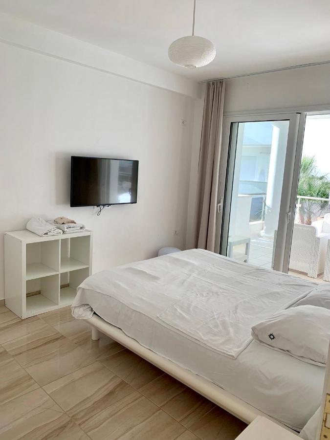 Loli Apartment Luxury White Residence Sarandë 外观 照片