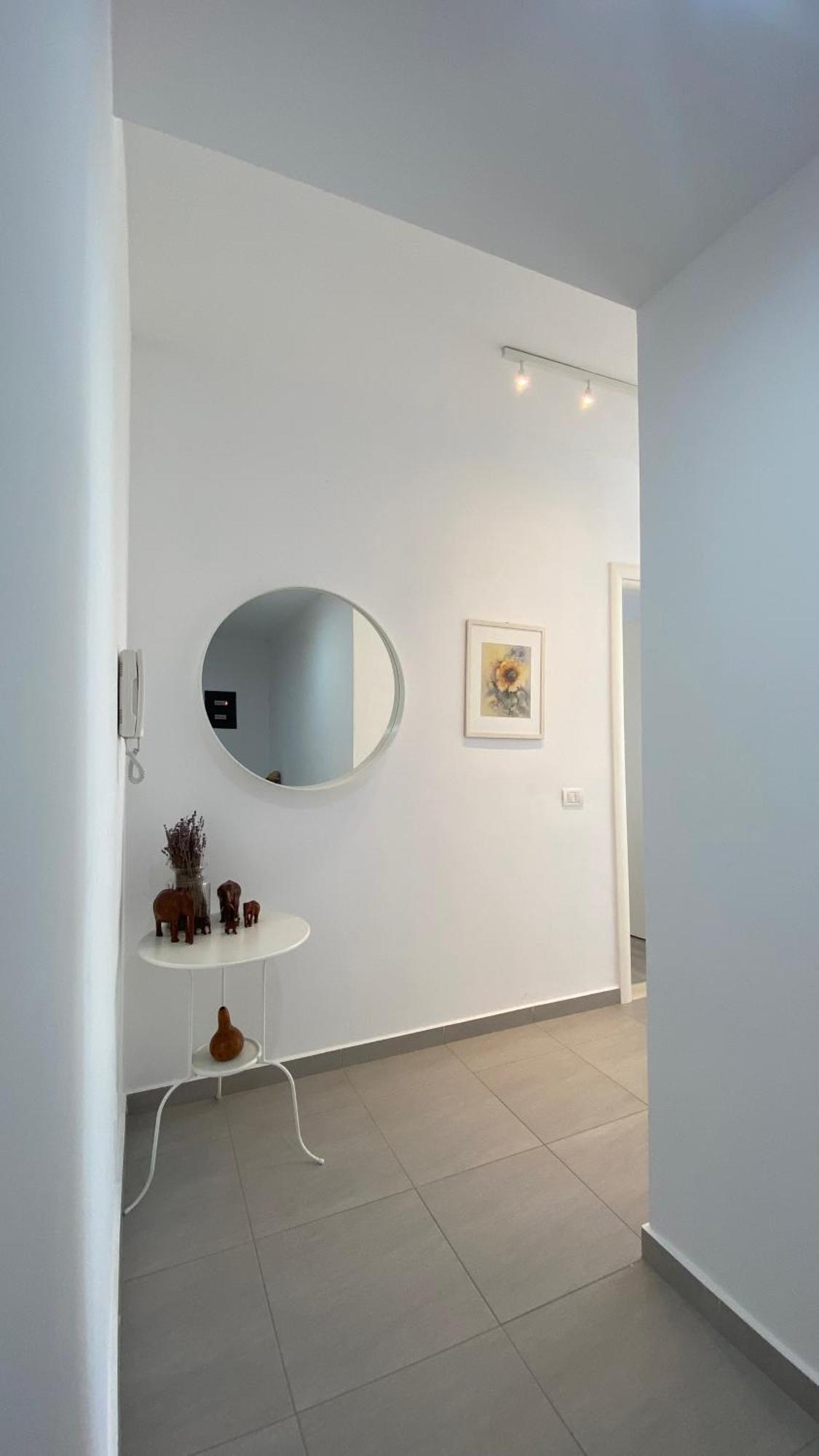 Loli Apartment Luxury White Residence Sarandë 外观 照片