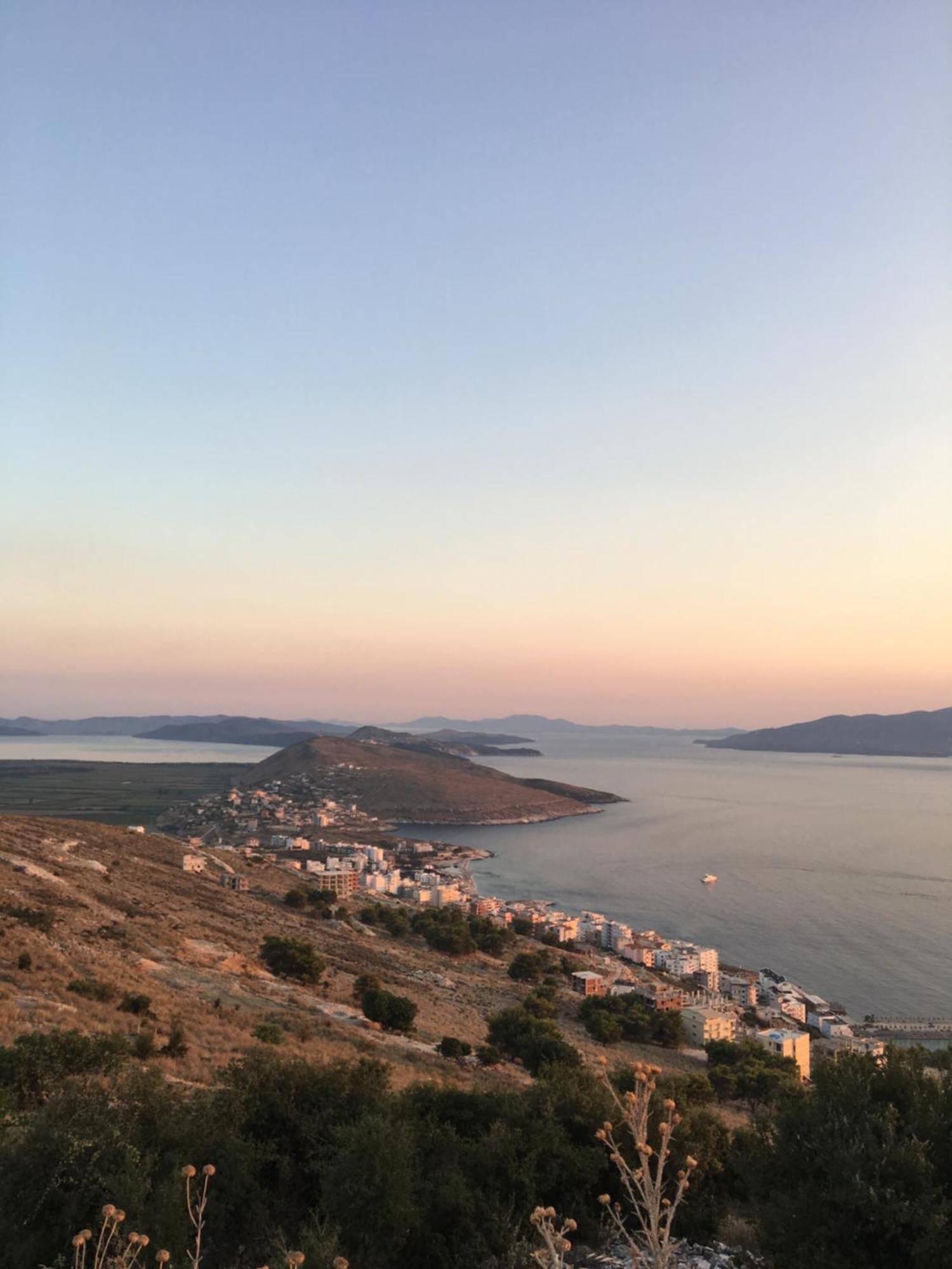 Loli Apartment Luxury White Residence Sarandë 外观 照片