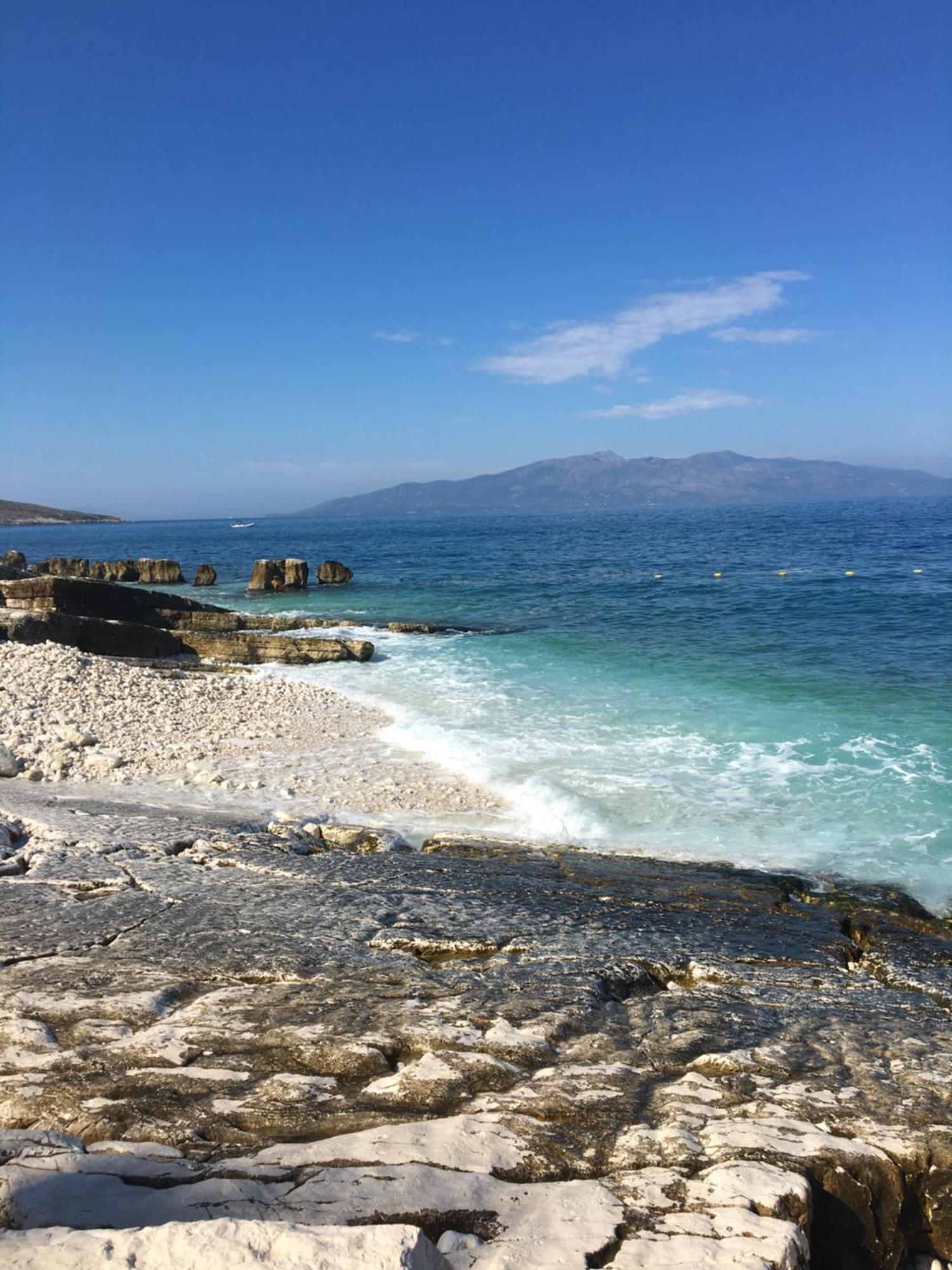 Loli Apartment Luxury White Residence Sarandë 外观 照片